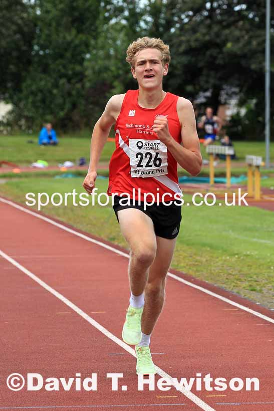 3000 metres, 2023 NEGP 4 Monkton, Wed., July 12th.  Photo: David T. Hewitson/Sports for All Pics